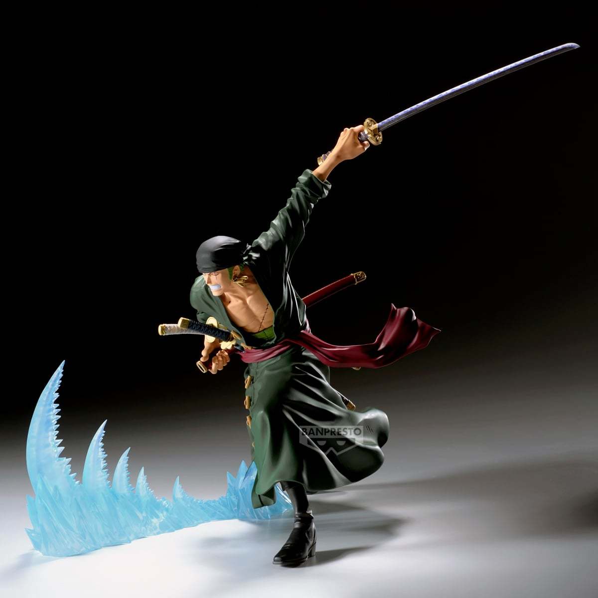 One Piece MAXIMATIC PLUS Roronoa Zoro Figur – Seitenansicht