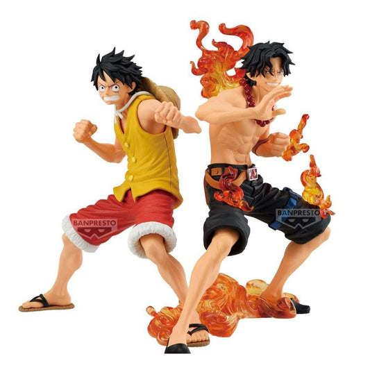 One Piece MAXIMATIC PLUS Luffy und Ace Marineford ver. nebeneinander – die Flammen-Basen gehen ineinander über