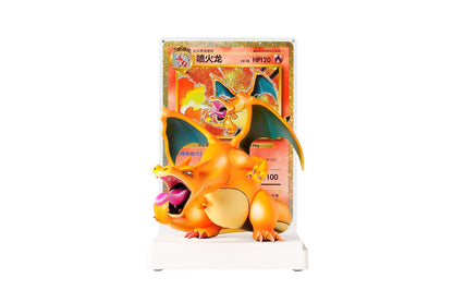 Pokémon 30th Celebration Glurak Sammelfigur mit Jumbokarte auf dem Display-Sockel